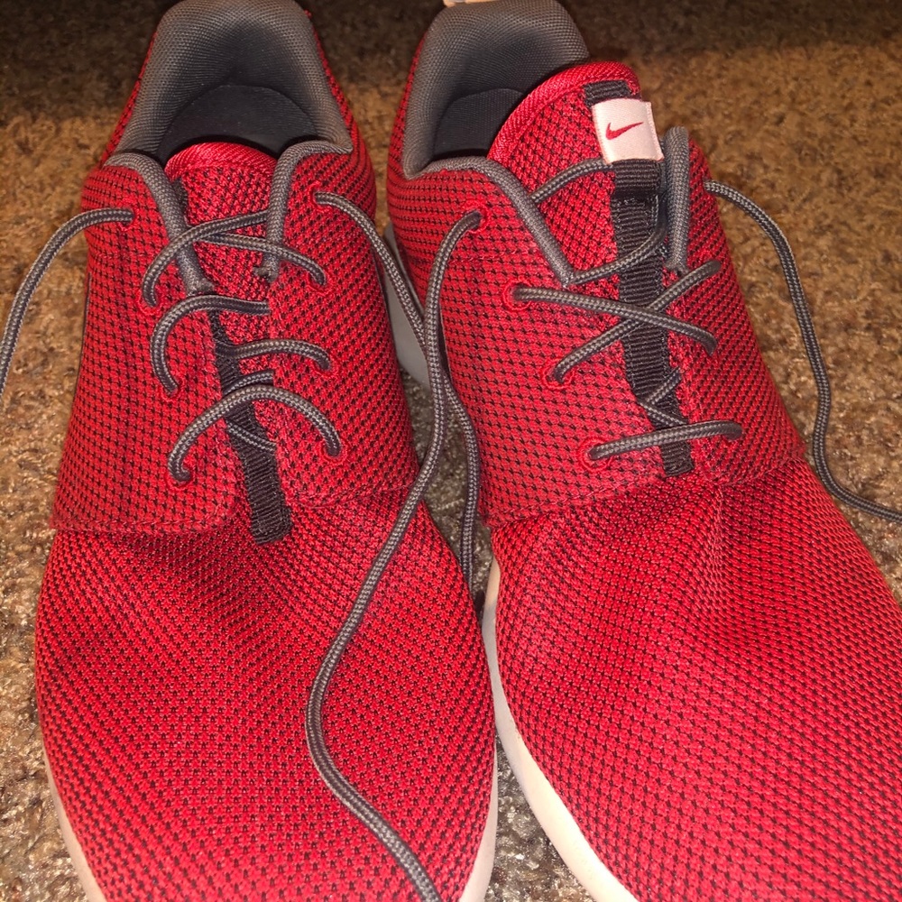 NIKE ROSHE RUNS - Picture 3 of 4